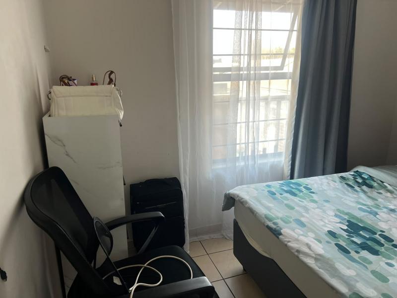 To Let 2 Bedroom Property for Rent in Lansdowne Western Cape
